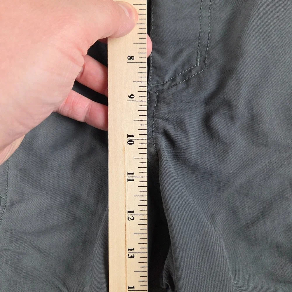 The North Face Belted Cargo‎ Hiking Shorts Mens Size XL (36x10) Gray